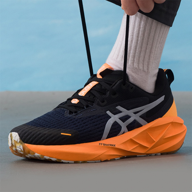 Running Gear Asics - Sepatu Lari Pria Asics NOVABLAST5 Sepatu